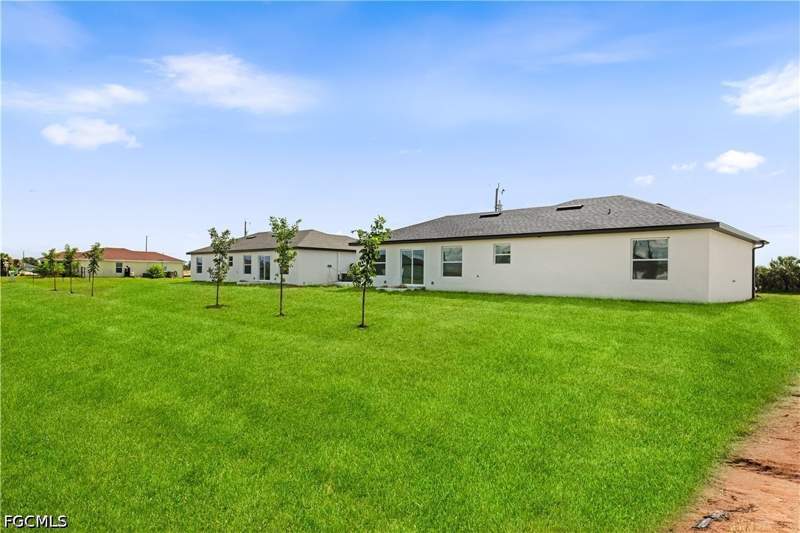 3 bedroom SingleFamilyResidence at 3817 NW 39th Ln, Cape Coral, Cape Coral — photo 5