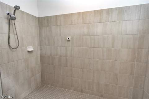 11131 Canopy Loop, Fort Myers FL - photo 19 of 57