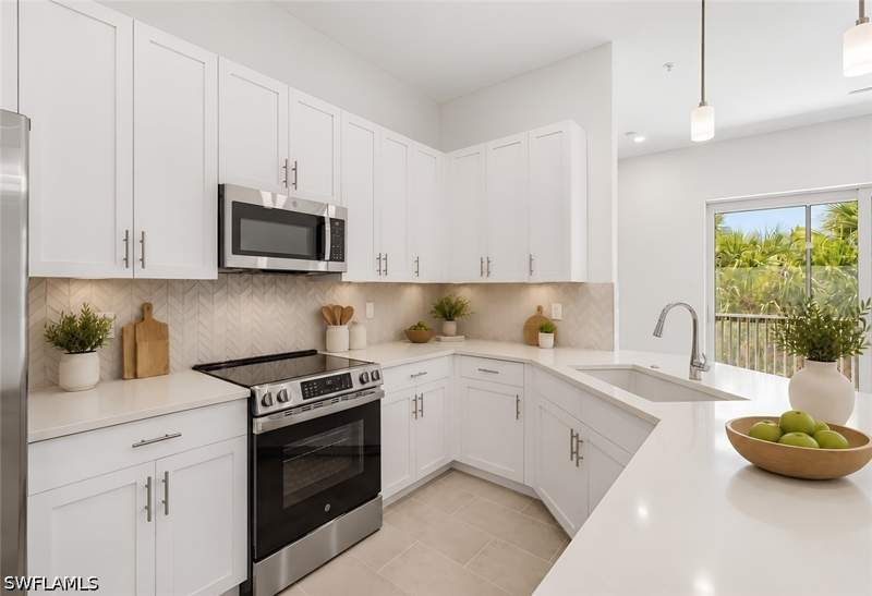 3 bedroom Condominium at 286 Indies Dr E 201, Antilles, Naples — photo 4