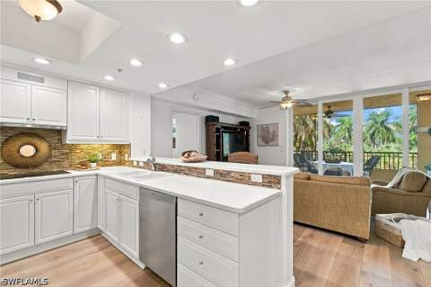 2738 Tiburon Blvd E 206, Naples FL - photo 10 of 50