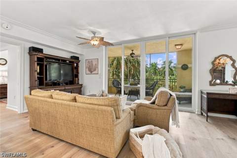 2738 Tiburon Blvd E 206, Naples FL - photo 8 of 50