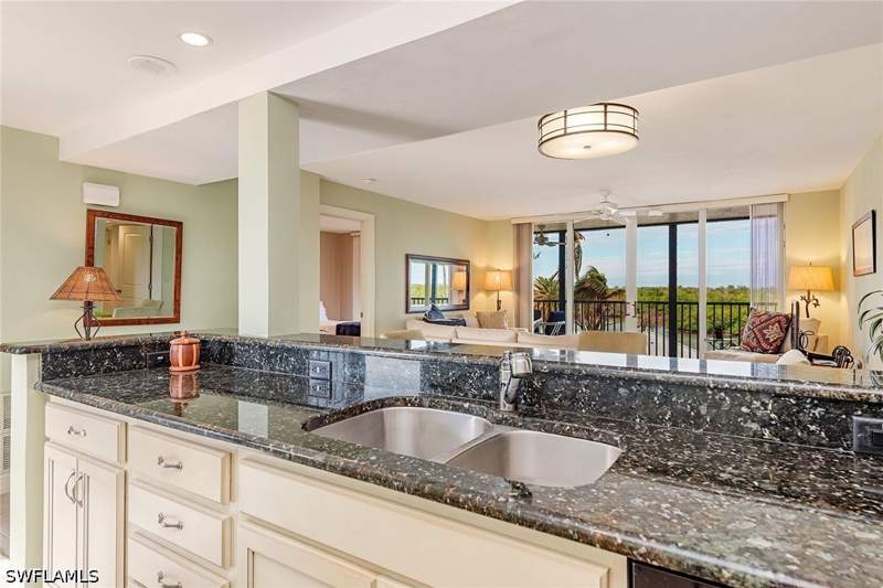 2 bedroom Condominium at 17 Bluebill Ave 203, Vanderbilt Surf Colony, Naples — photo 5