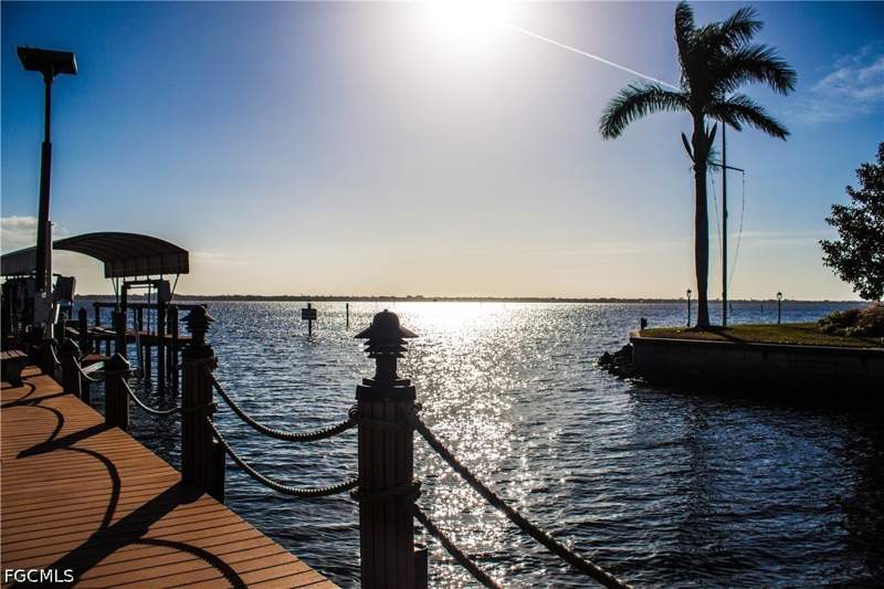 4 bedroom SingleFamilyResidence at 1757 Seafan Cir, Lochmoor, North Fort Myers — photo 2
