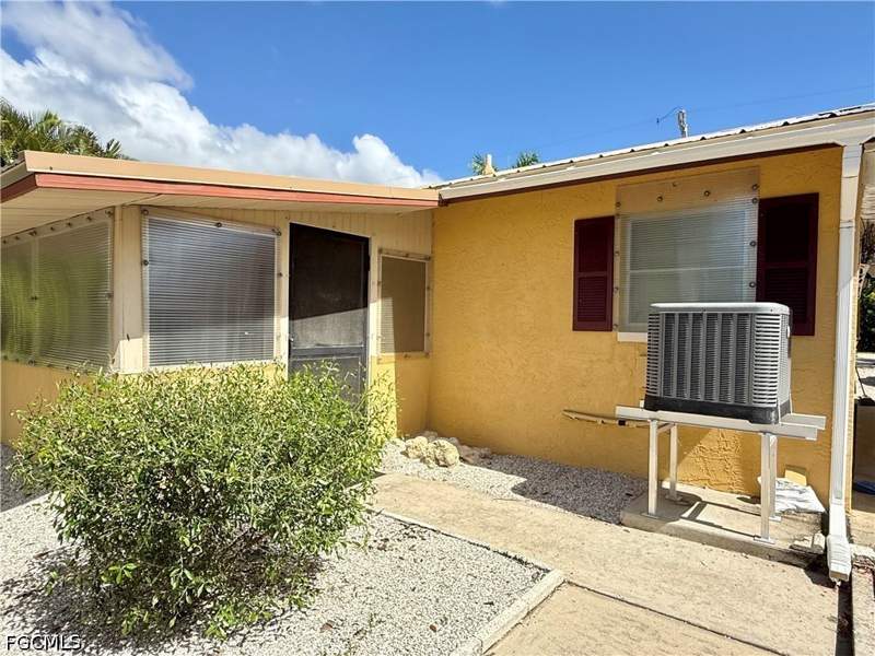 2 bedroom SingleFamilyResidence at 2963 Cussell Dr, St Jude Harbors, St James City — photo 3