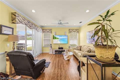 8332 Laurel Lakes Blvd, Naples FL - photo 9 of 18