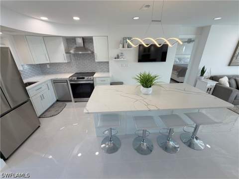 4895 Bonita Beach Rd 202, Bonita Springs FL - photo 6 of 37