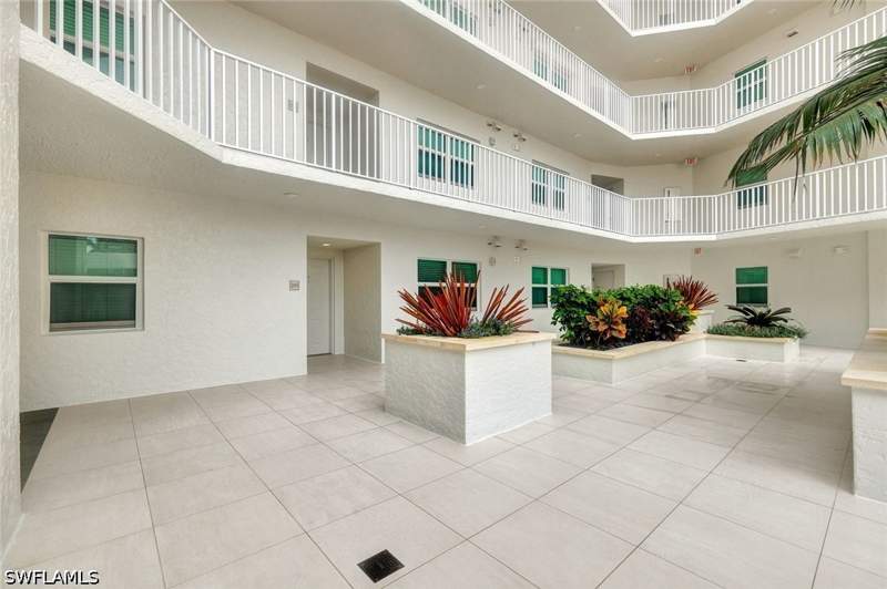 3 bedroom Condominium at 1070 S Collier Blvd 205, Mirage, Marco Island — photo 3