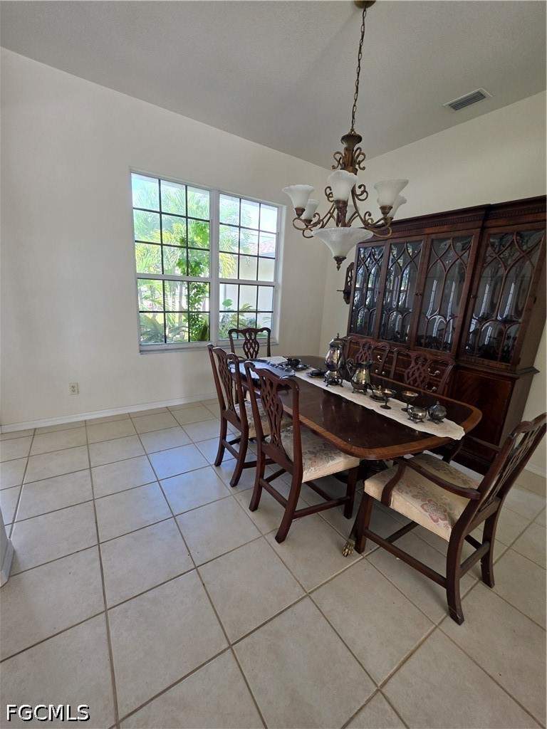 3 bedroom SingleFamilyResidence at 3812 Country Club Blvd, Cape Coral, Cape Coral — photo 2