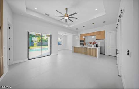 1005 NE 4th Pl, Cape Coral FL - photo 7 of 31