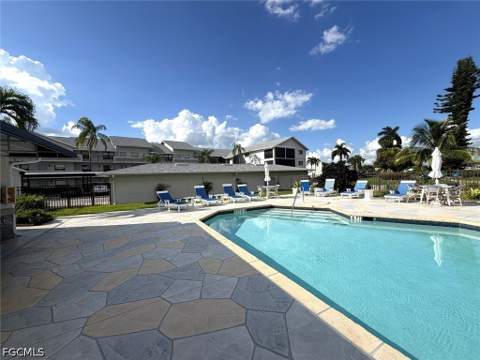 4230 SE 20th Pl Unit # 303, Cape Coral FL - photo 16 of 43