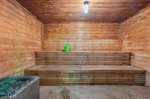 11641 Cardiff Dr, Fort Myers FL - photo 19 of 24
