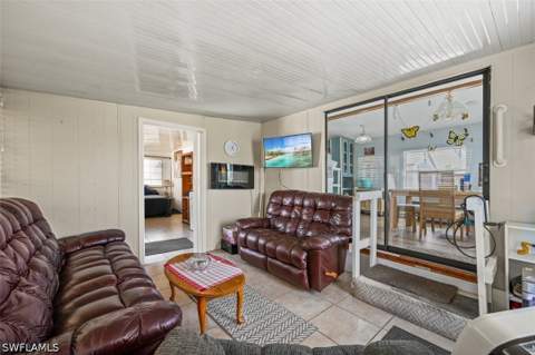 11641 Cardiff Dr, Fort Myers FL - photo 7 of 24