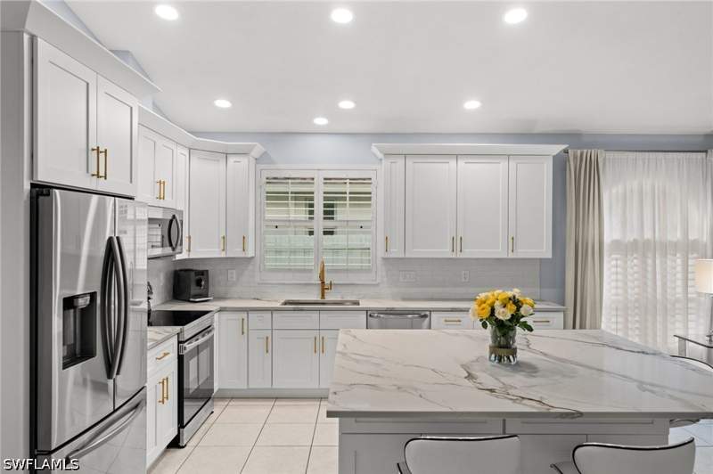 3 bedroom SingleFamilyResidence at 743 98th Ave N, Naples Park, Naples — photo 5