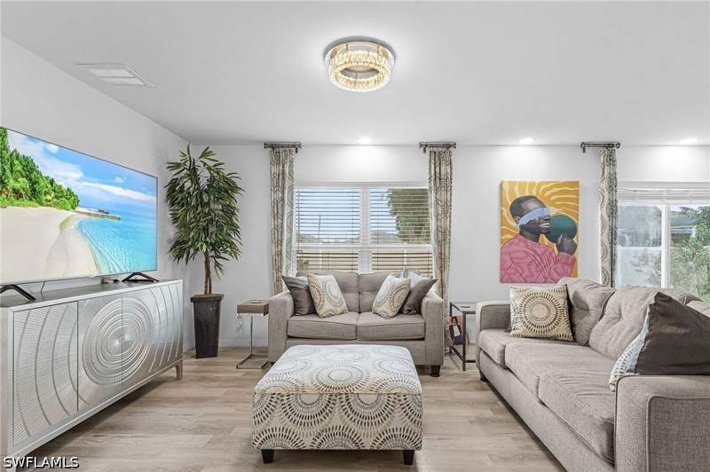 4 bedroom SingleFamilyResidence at 1501 NE 33rd St, Cape Coral, Cape Coral — photo 2