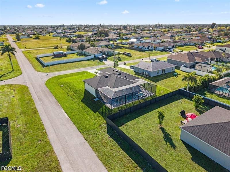 4 bedroom SingleFamilyResidence at 2120 NW 1st Pl, Cape Coral, Cape Coral — photo 4