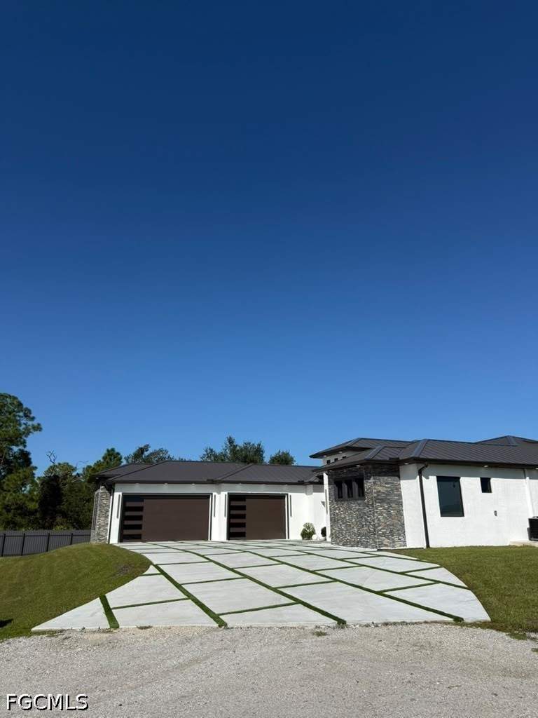 4 bedroom SingleFamilyResidence at 7620 23rd Pl, Wheelers Subd, Labelle — photo 3