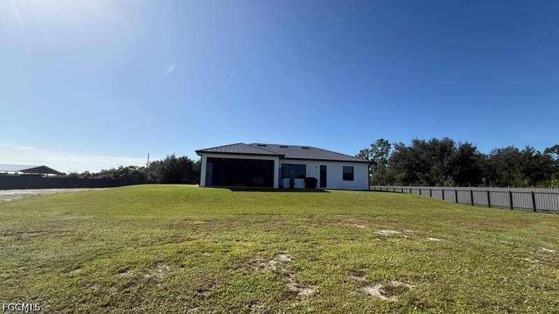 4 bedroom SingleFamilyResidence at 7620 23rd Pl, Wheelers Subd, Labelle — photo 4