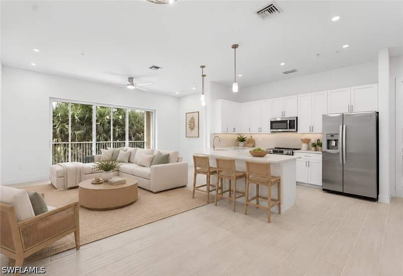 3 bedroom Condominium at 286 Indies Dr E 202, Antilles, Naples — photo 2