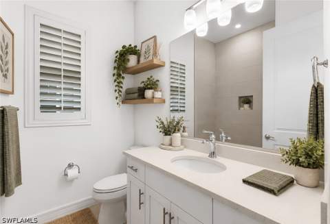 286 Indies Dr E 202, Naples FL - photo 8 of 16