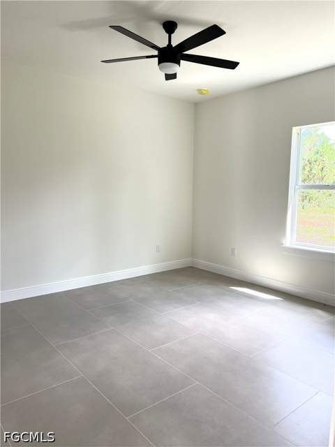422 Eisenhower Blvd, Lehigh Acres FL - photo 10 of 14