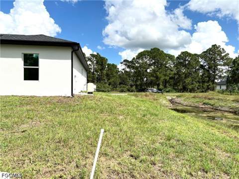 422 Eisenhower Blvd, Lehigh Acres FL - photo 14 of 14