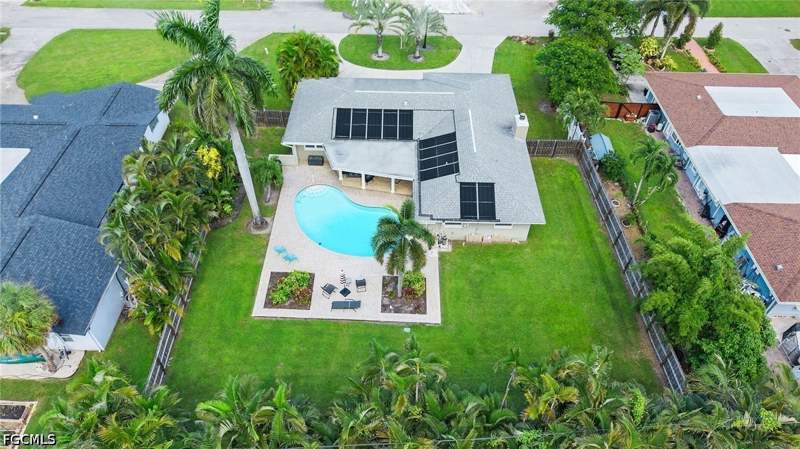 3 bedroom SingleFamilyResidence at 1312 Jambalana Ln, Fort Myers, Fort Myers — photo 2