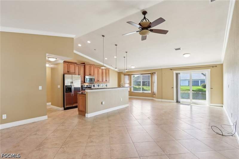 3 bedroom SingleFamilyResidence at 5118 Harrogate Ct, Crown Pointe East, Naples — photo 4