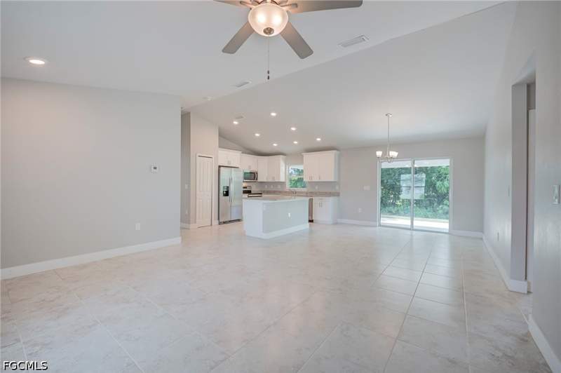 3 bedroom SingleFamilyResidence at 4001 21st St SW, Lehigh Acres, Lehigh Acres — photo 3