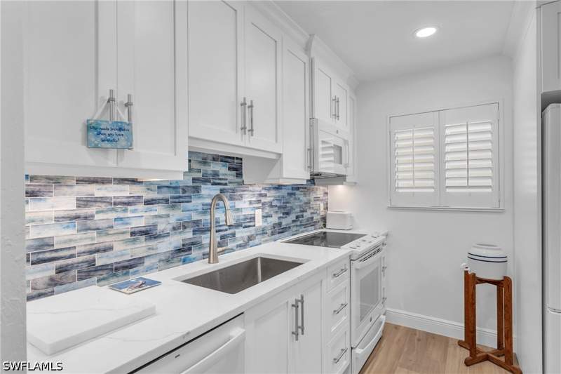 2 bedroom Condominium at 7400 Estero Blvd 404, Leonardo Arms Beach Club, Fort Myers Beach — photo 3