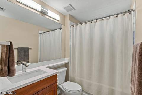 10025 Heather Ln 704, Naples FL - photo 16 of 27