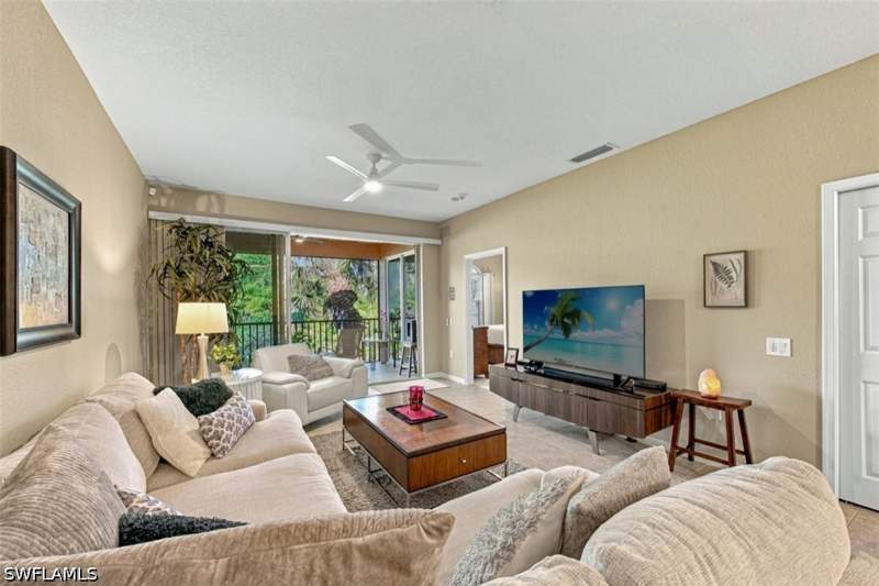 3 bedroom Condominium at 10025 Heather Ln 704, The Meadows, Naples — photo 4