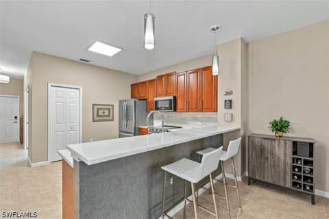 10025 Heather Ln 704, Naples FL - photo 6 of 27