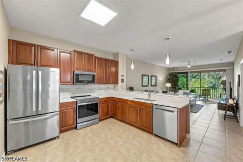 10025 Heather Ln 704, Naples FL - photo 7 of 27