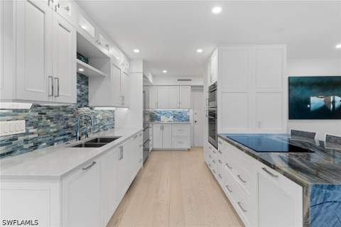 2171 Gulf Shore Blvd N 603, Naples FL - photo 13 of 39