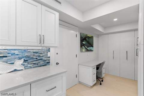 2171 Gulf Shore Blvd N 603, Naples FL - photo 15 of 39