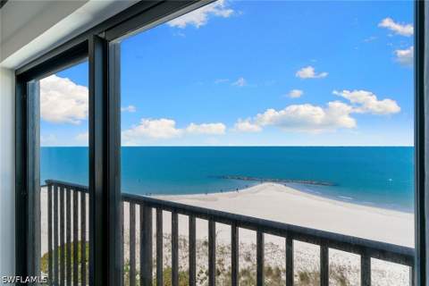 2171 Gulf Shore Blvd N 603, Naples FL - photo 24 of 39