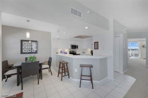 9577 Gulf Shore Dr 701, Naples FL - photo 12 of 31