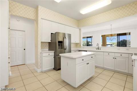 566 Vintage Reserve Ln #21-D, Naples FL - photo 18 of 46