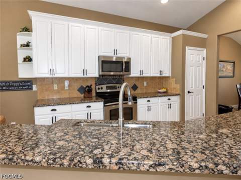 9223 Independence Way, Fort Myers FL - photo 11 of 28