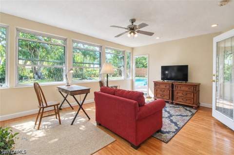 1270 Wisconsin Dr, Naples FL - photo 11 of 25