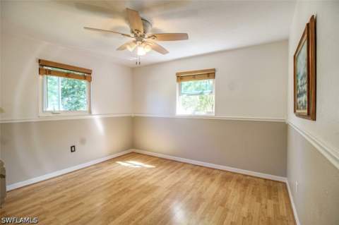 1270 Wisconsin Dr, Naples FL - photo 12 of 25