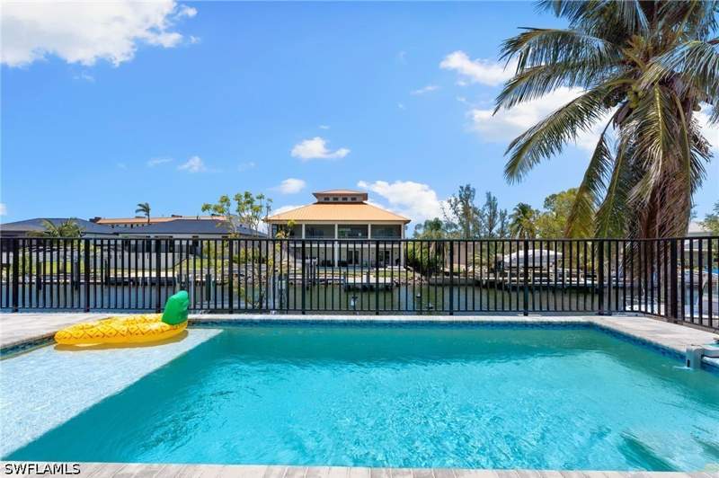 4 bedroom SingleFamilyResidence at 238 2nd St, Little Hickory Shores, Bonita Springs — photo 4