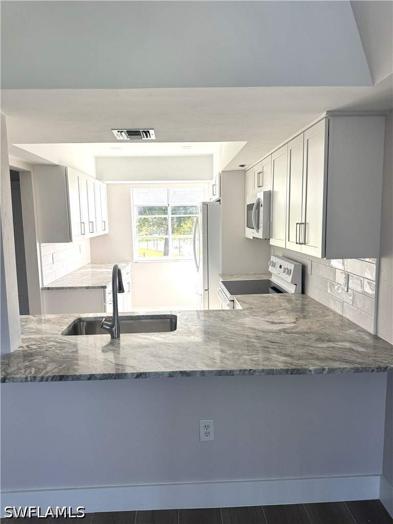 3 bedroom Condominium at 18068 San Carlos Blvd 516, Boardwalk Caper, Fort Myers Beach — photo 4