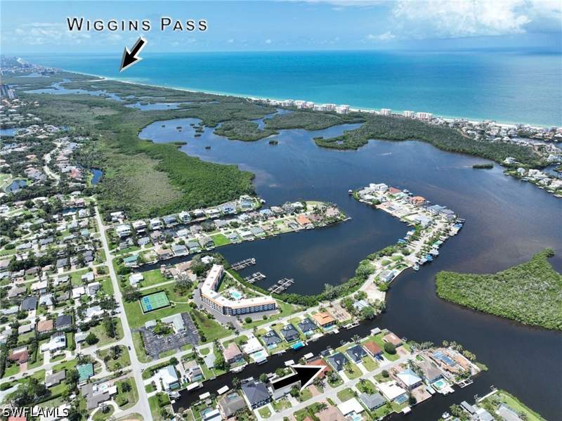 4 bedroom SingleFamilyResidence at 236 2nd St, Little Hickory Shores, Bonita Springs — photo 3