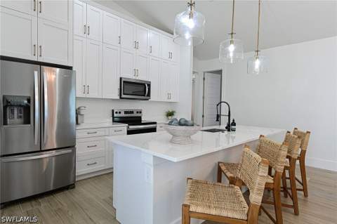 236 2nd St, Bonita Springs FL - photo 7 of 35