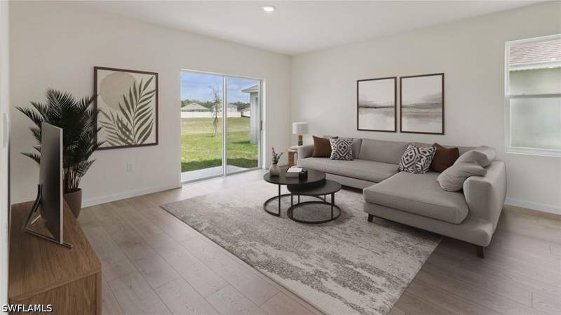 5 bedroom SingleFamilyResidence at 16844 Elkhorn Coral Dr, Coral Bay, North Fort Myers — photo 5