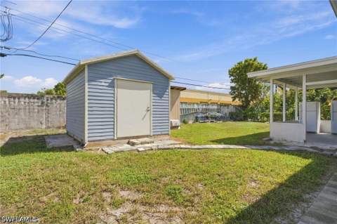 3547 Royal Palm Ave, Fort Myers FL - photo 10 of 35