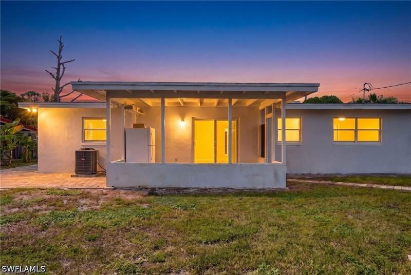 3 bedroom SingleFamilyResidence at 3547 Royal Palm Ave, Fort Myers, Fort Myers — photo 5