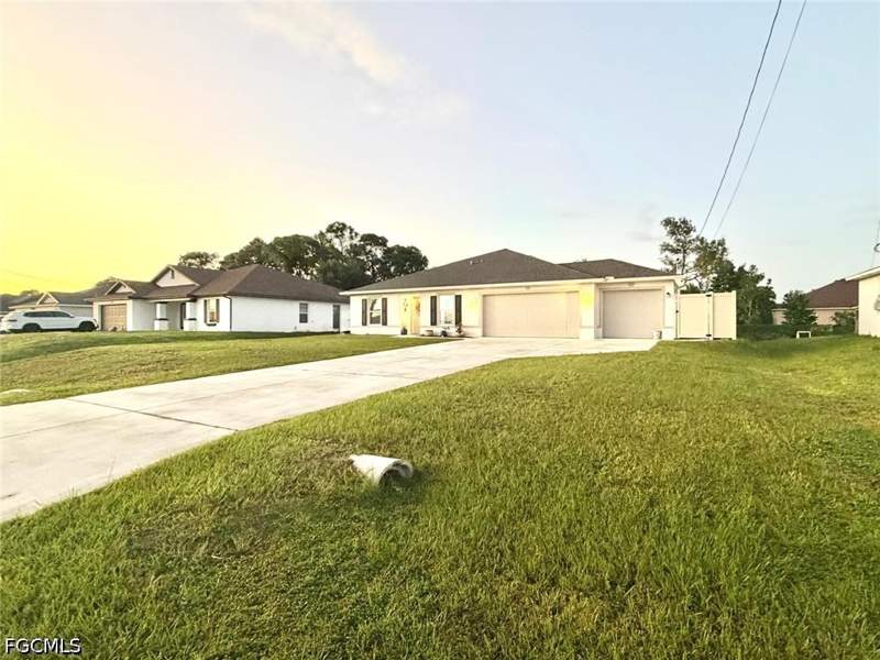 4 bedroom SingleFamilyResidence at 1027 NE 32nd Ln, Cape Coral, Cape Coral — photo 2