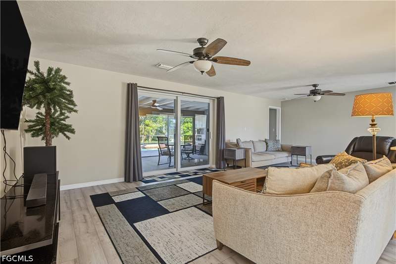 3 bedroom SingleFamilyResidence at 5210 Sunnybrook Ct, Cape Coral, Cape Coral — photo 5
